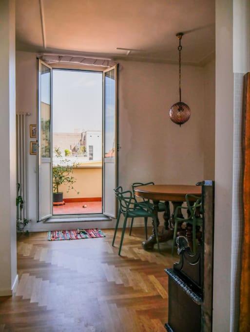 Beautiful Penthouse With Terrace Near The Centre Apartment โรม ภายนอก รูปภาพ